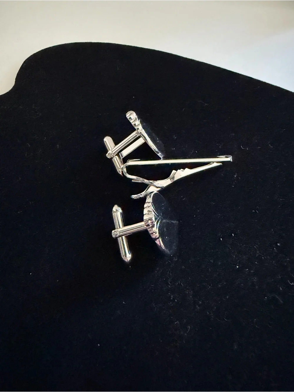 SWANK Silver-Tone Cufflinks and Tie Clip Set